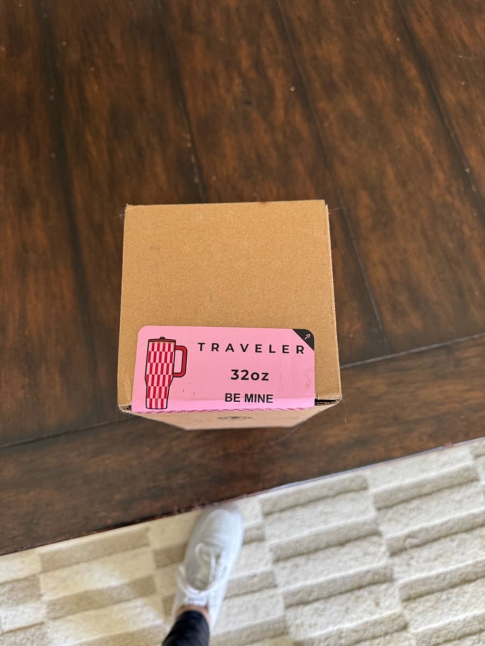 Traveler 32oz Tumbler - Pink "Be Mine"